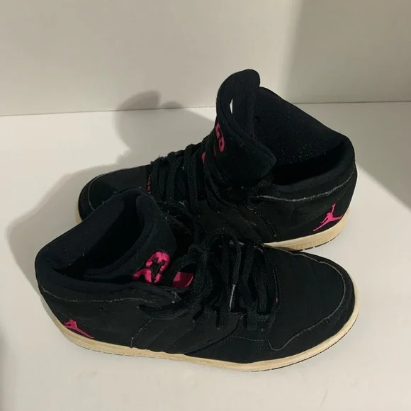 NIKE JORDAN 1Flight Shoes 1.5Y Black with‎ Pink