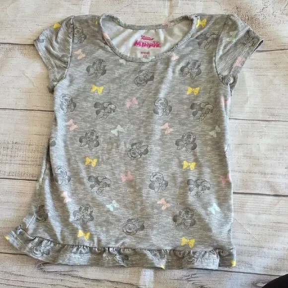 Disney Gray and Yellow Starry Short Sleeve Tee