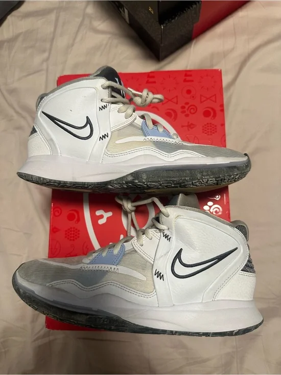 Nike Kyrie Irving 8 Infinity Sz 5.5Y/7W OG ALL