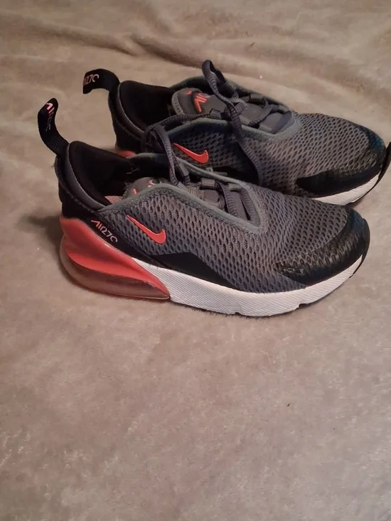 Girls Nike Grey Mesh Sneakers with Coral Accents