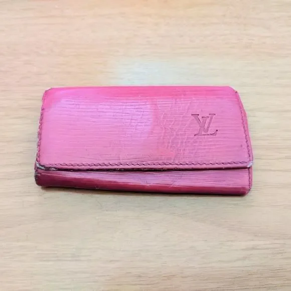 Louis Vuitton Epi Key Holder/Wallet #1143💥PRICE DROP💥