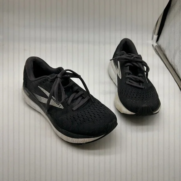 Brooks Ghost Running Shoes Athletic Sneakers Black White Women's Size 7.5 Medium