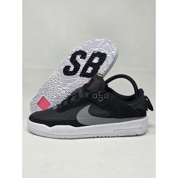 Nike SB Day One GS Black White Youth Size 6Y Skate Boarding FN4210-002 New