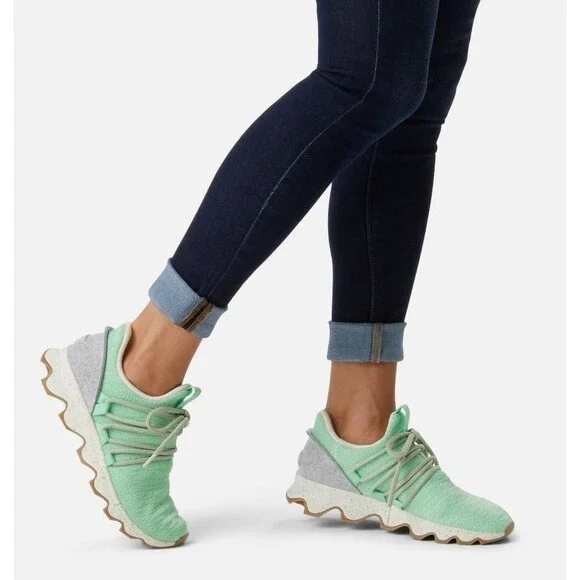 Sorel Kinetic Lace Sneaker in Vivid Mint Size 9.5