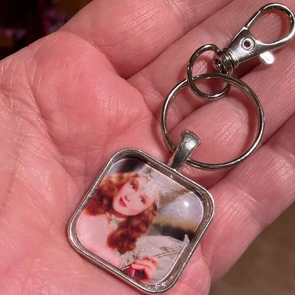 Glinda The Good Witch Keychain