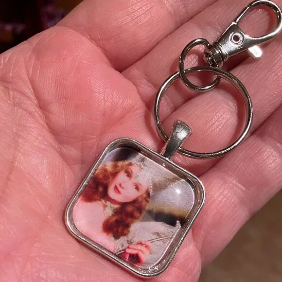 2/$12, 4/$20 Glinda The Good Witch Keychain