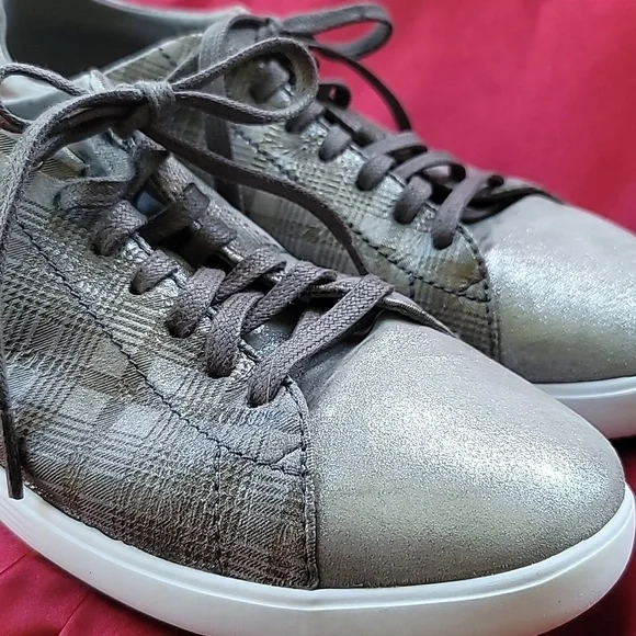 COLE HAAN sz9 Grand Crosscourt Sneaker Magnet Pixie Suede