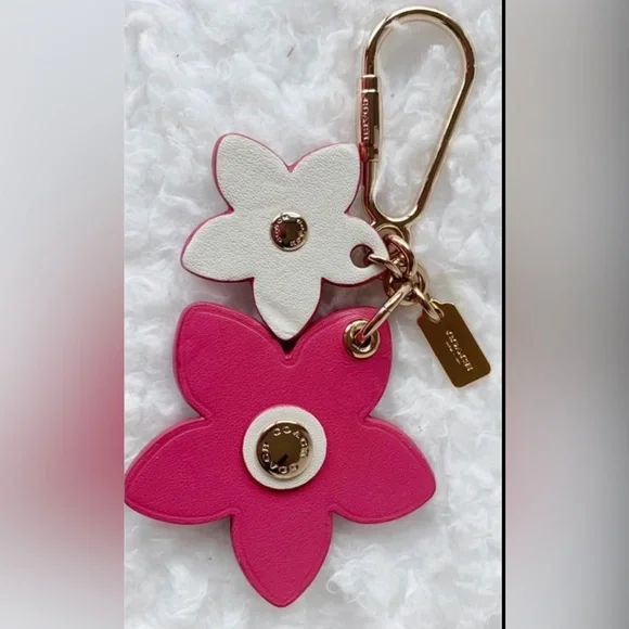 Coach Tea Rose smooth Leather Keychain /Bag Charm Fab
