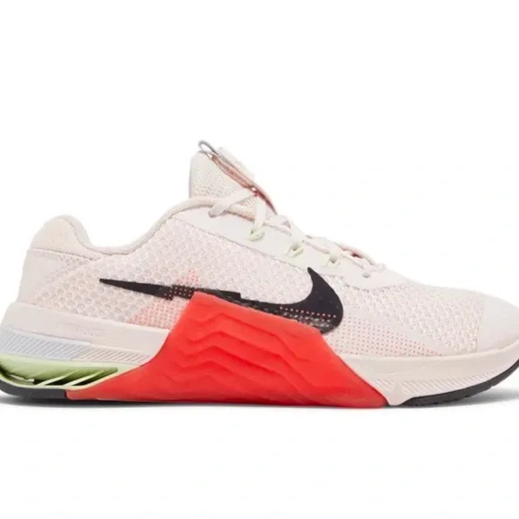 Nike Metcon 7 Women’s 10.5 • Light Soft Pink / Magic Ember • Training Shoes