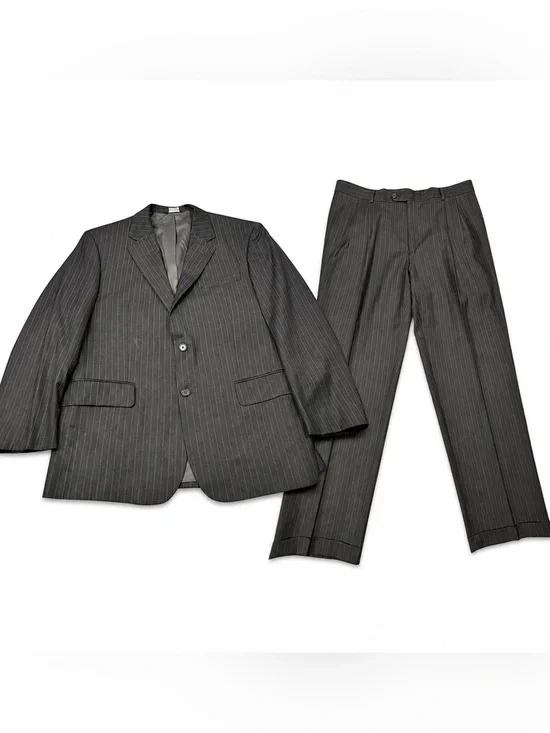 Jos. A. Bank Signature Collection Men's Charcoal Gray Track Pinstripe Suit 42S