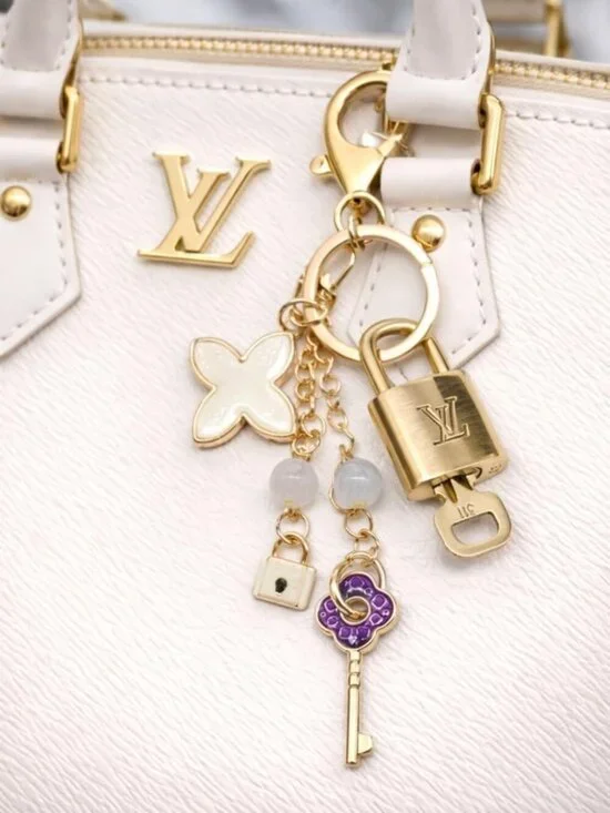 Authentic Louis Vuitton Padlock Gold 🔒 Key Set + Unbranded Keychain Charm