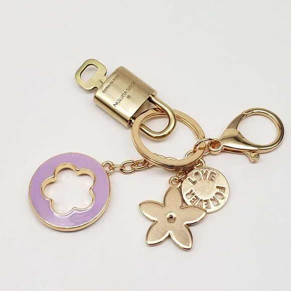 Louis Vuitton Authentic Gold Lock 🔒 Unbranded Flower Keychain Charm for Bags