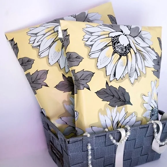 Sunflower 6x9 Pack of 50 Poly Mailers