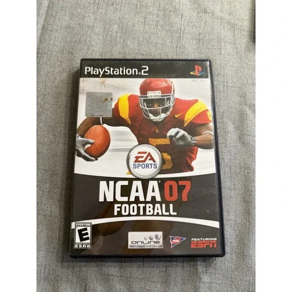 NCAA Football 07 (Sony PlayStation 2, 2006). Untested w/pamphlet Estate