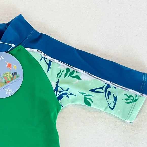 NWT Tuga Breaker Short Sleeve Rash Guard Sharks UPF 50+ Boys: 2-3Y, 4-5Y
