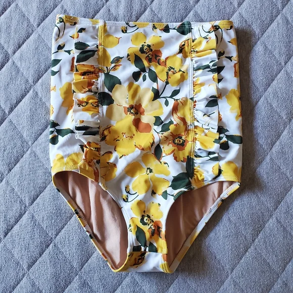 Kortni Jeane girls swim bottoms 8/9