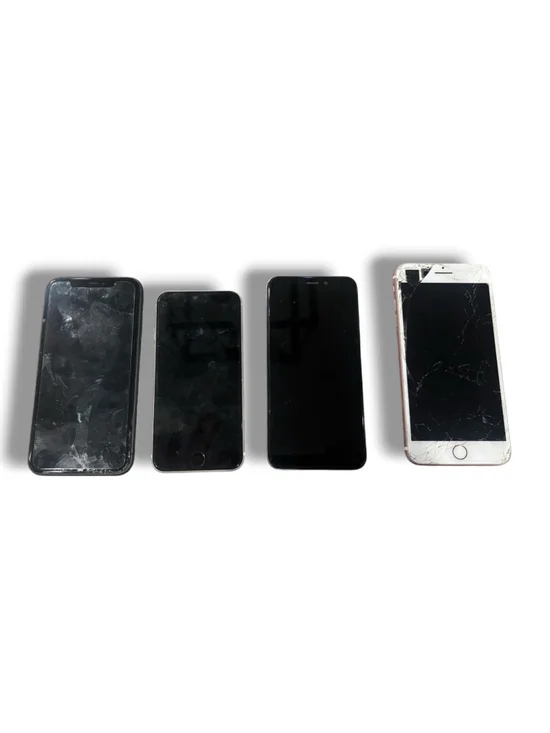 Lot Of 3 Iphones And 1 Cricket Phone