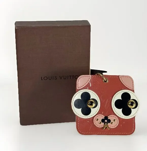 Louis Vuitton Vernis Dog Face Charm Rare Collectible key chain pink 0023