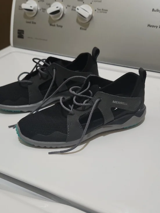 Merrell Men's Black & Gray Trail Running Sneakers with Teal Accents