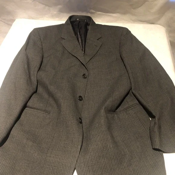 Emanuel Ungaro‎ Sport Coat 100% Wool Size 46R 40W Gray Pin Stripe Dress Holidays