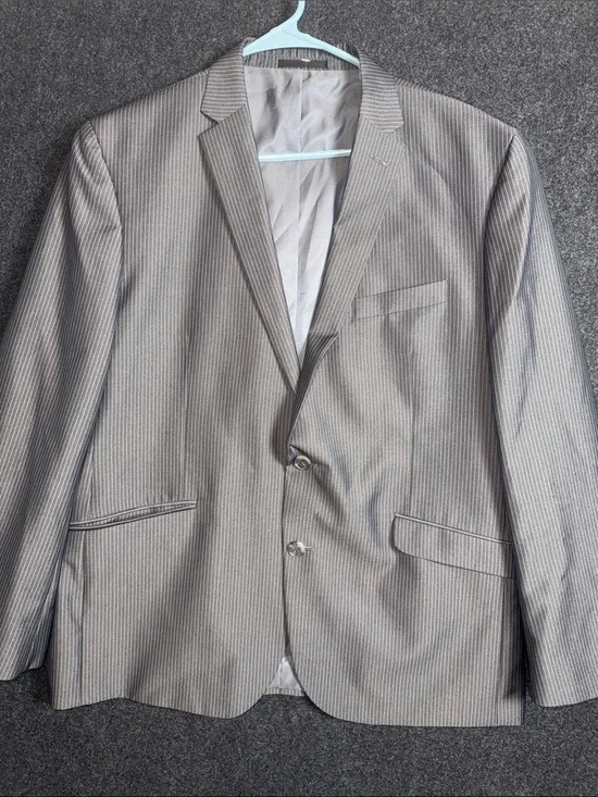Kenneth Cole Unlisted Mens Grey Pinstripe 2 Piece Suit 46R W40 LL711