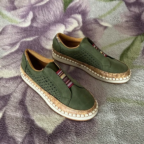 Women’s Olive Green Espadrille