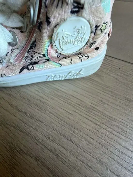 Blowfish Malibu Girls High Top Sneakers Pink Unicorn Rainbow Print