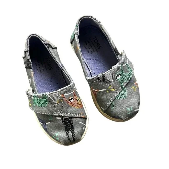 Toms Gray Toddler Sloth Print Shoes Size 5