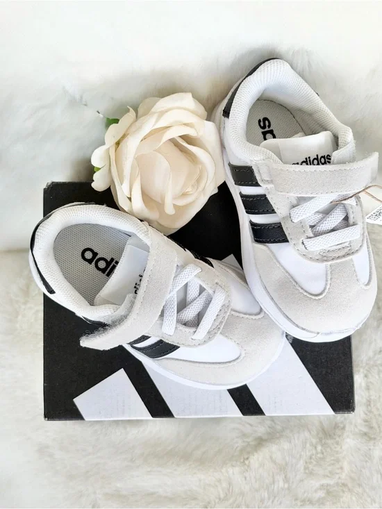 ADIDAS RUN 70s 2.O toddlers  white  and Black Sneakers w/Velcro closure Unisex