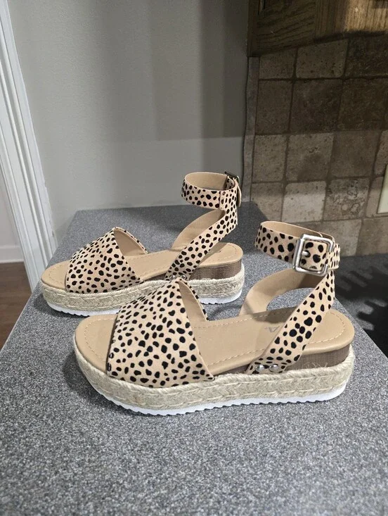 SODA Leopard Print Espadrille Platform Strap Sandals - Beige/Black