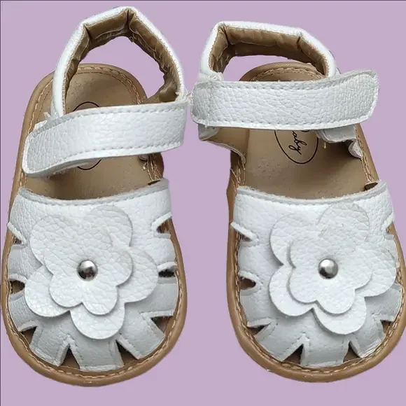 GIRLS Summery White Baby Sandals with hook & loop Closure Sz. 13 - CUTE!!