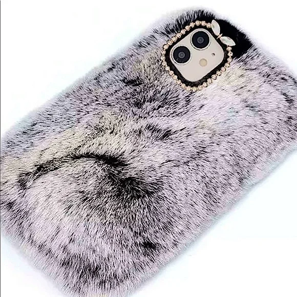 iPhone 12/12 Pro Fluffy Phone Case