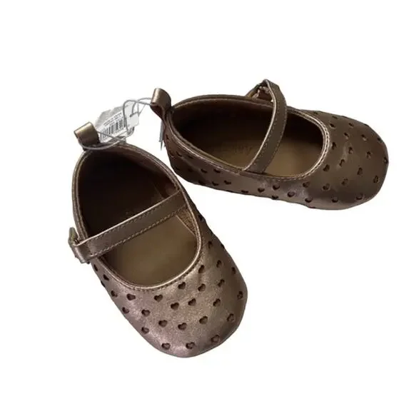 Old Navy Perforated Hearts Mary Jane Shimmer Baby Shoes  Sz 12-18M