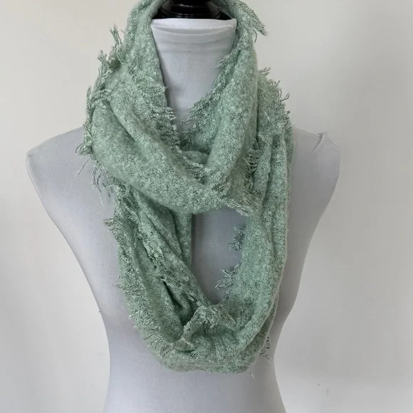 Cozy Mint Green Textured‎ Scarf