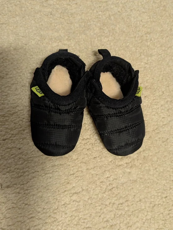 UGG Tasman LTA Kids Black Quilted Cozy Booties with Lime Tag