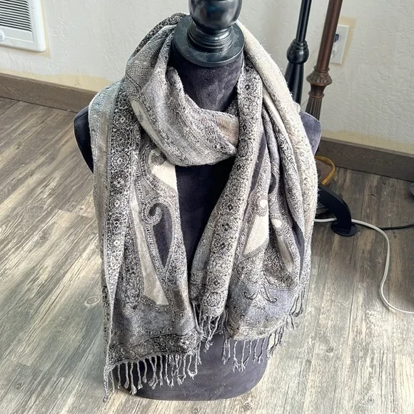 Gorgeous tassled wrap scarf