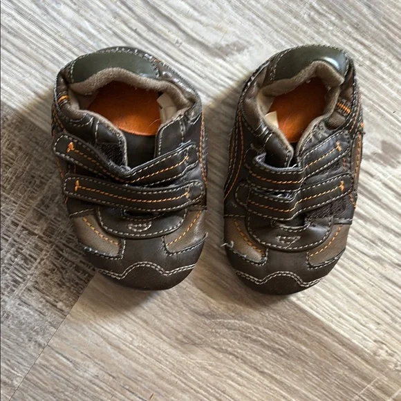 Nonmarking Baby Brown and Orange Shoes