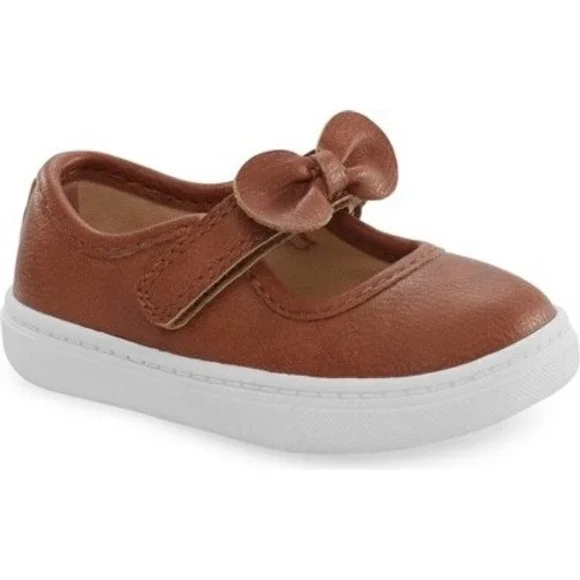 NEW‎ Carter's Lily-G Girls Toddler 4 Brown Walking Shoes Bow Accent First Shoes