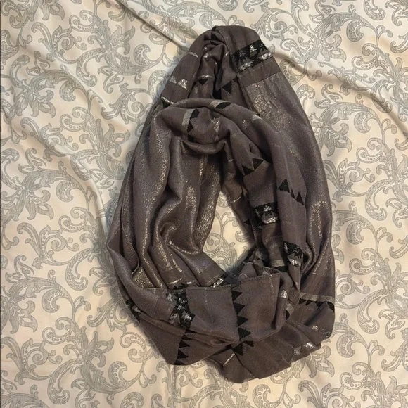 Apt. 9 Gray Patterned Scarf