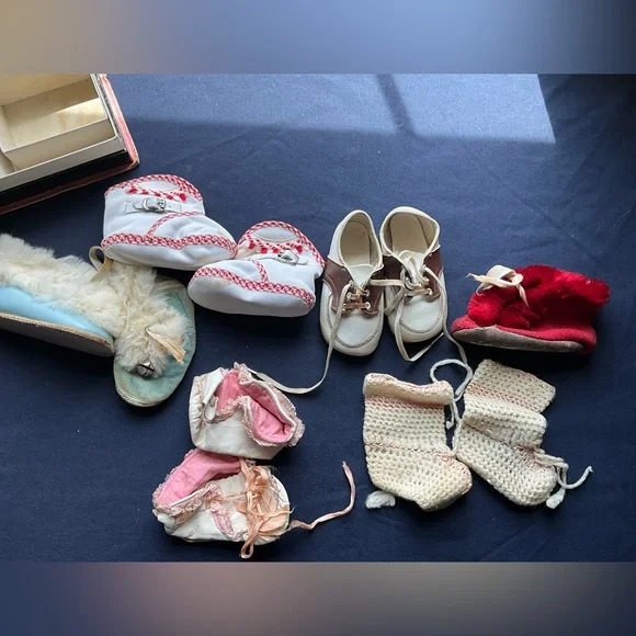 Vintage Lot of 4 Pairs Infant Shoes Leather Crochet