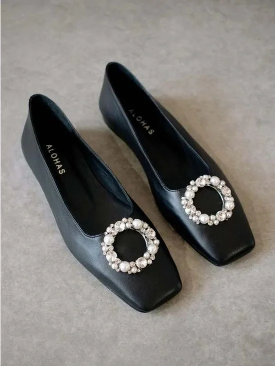 Alohas | NWOB Bella Crystal Ballet Flat Black Leather 35