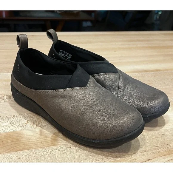 Clarks Cloudsteppers Sillian Greer Shoes Womens Sz 8 M Pewter Metallic Loafers