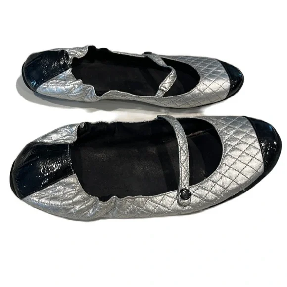 Elegant Silver and Black Women's Ballet Flats size 9