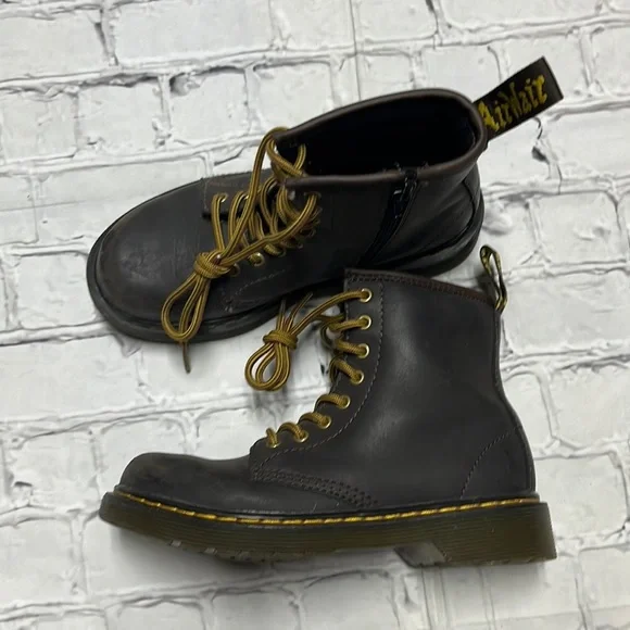 Youth Dr. Marten Boots