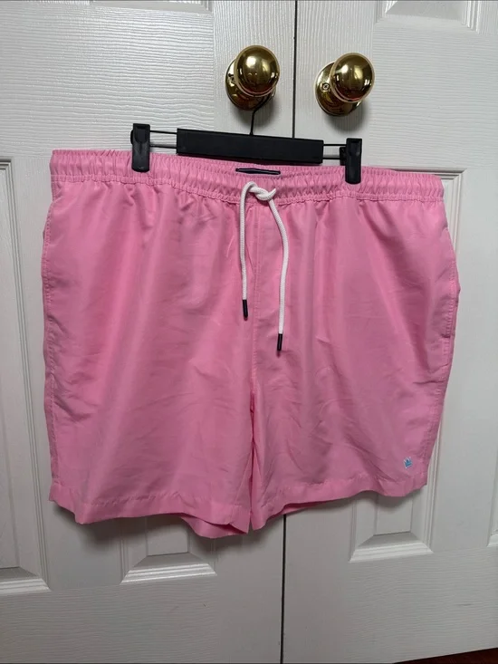 crown & ivy Pink Men’s Swim Trunks size XL with blue accents