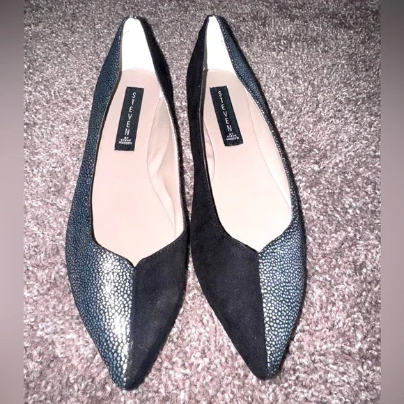 Steven by Steve Madden Black and White Flats. EUC! Size 7.5
