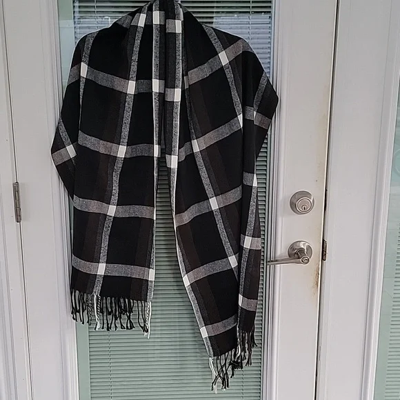Black, White & Brown 100% Cashmere Made In Scotland Scarf 70 in Long