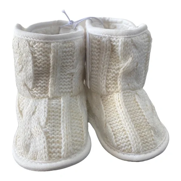 *NWT* Capelli Ivory Faux Fur Knit Baby Boots Size 1 (0-6 Months)