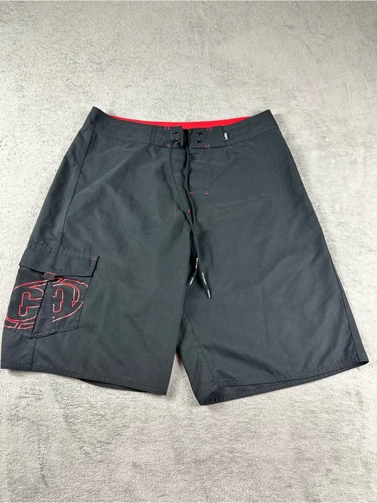 Counter Culture Board Shorts Mens Size 33 Black Red Surf Swim Cargo Shorts
