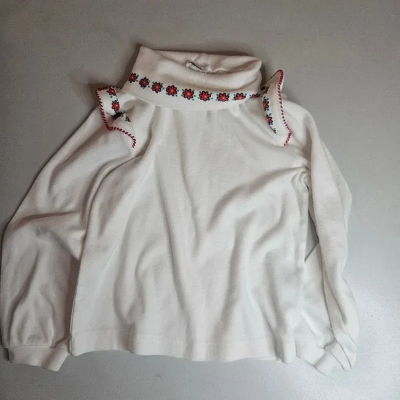 Vintage OshKosh B'Gosh White Floral Embroidered Ruffle Turtleneck Top